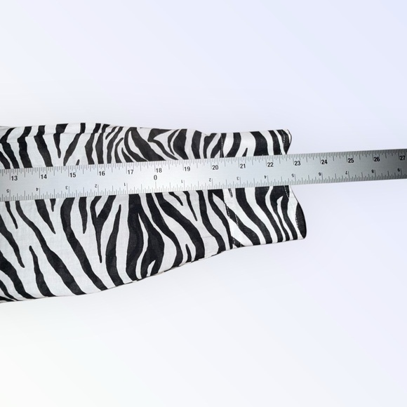 TALBOTS BUTTON FRONT ZEBRA SHIRT - Plus 1X Black/White - Picture 9 of 13